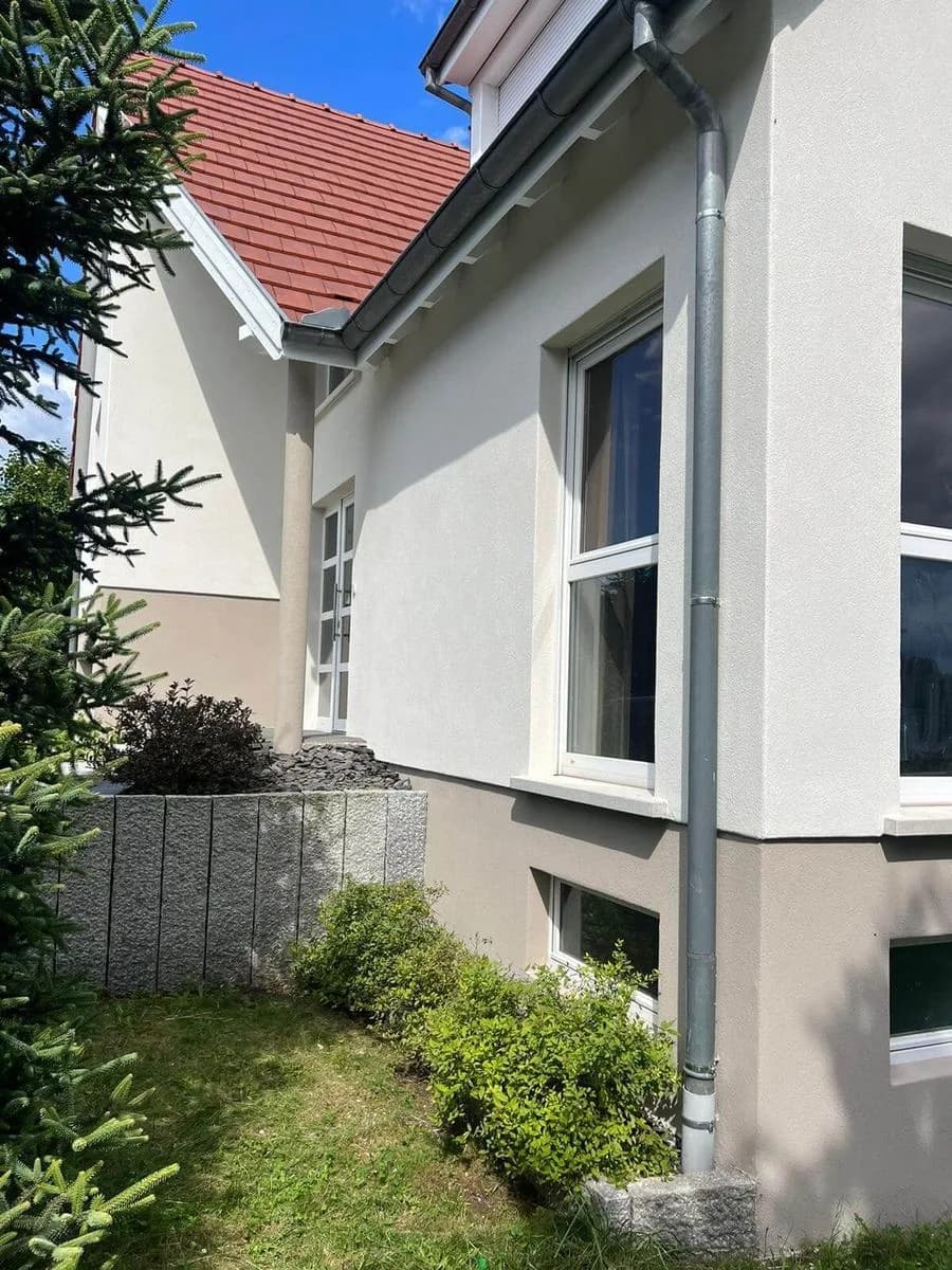 Ravalement et crépi de façade - AKS Bâtiment